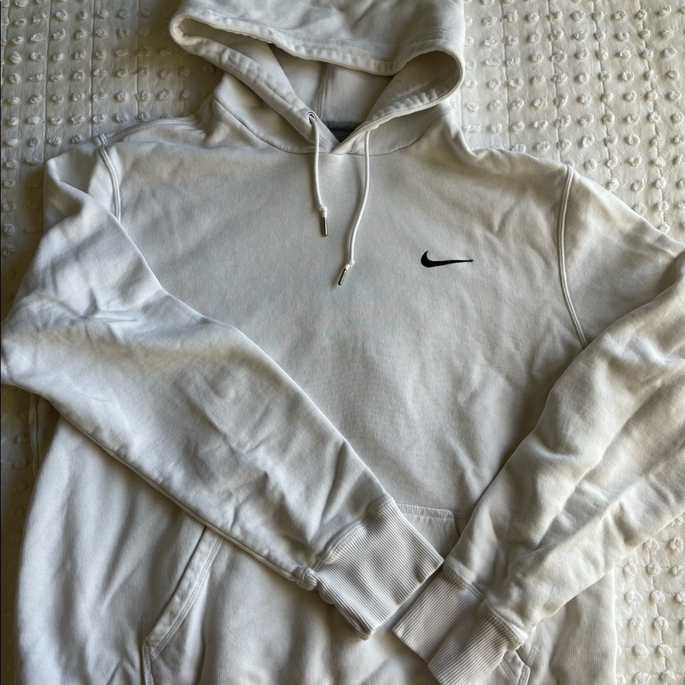 white nike hoodie